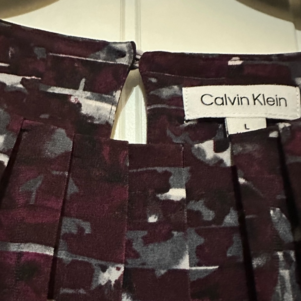 Calvin Klein blouse - Picture 3 of 4